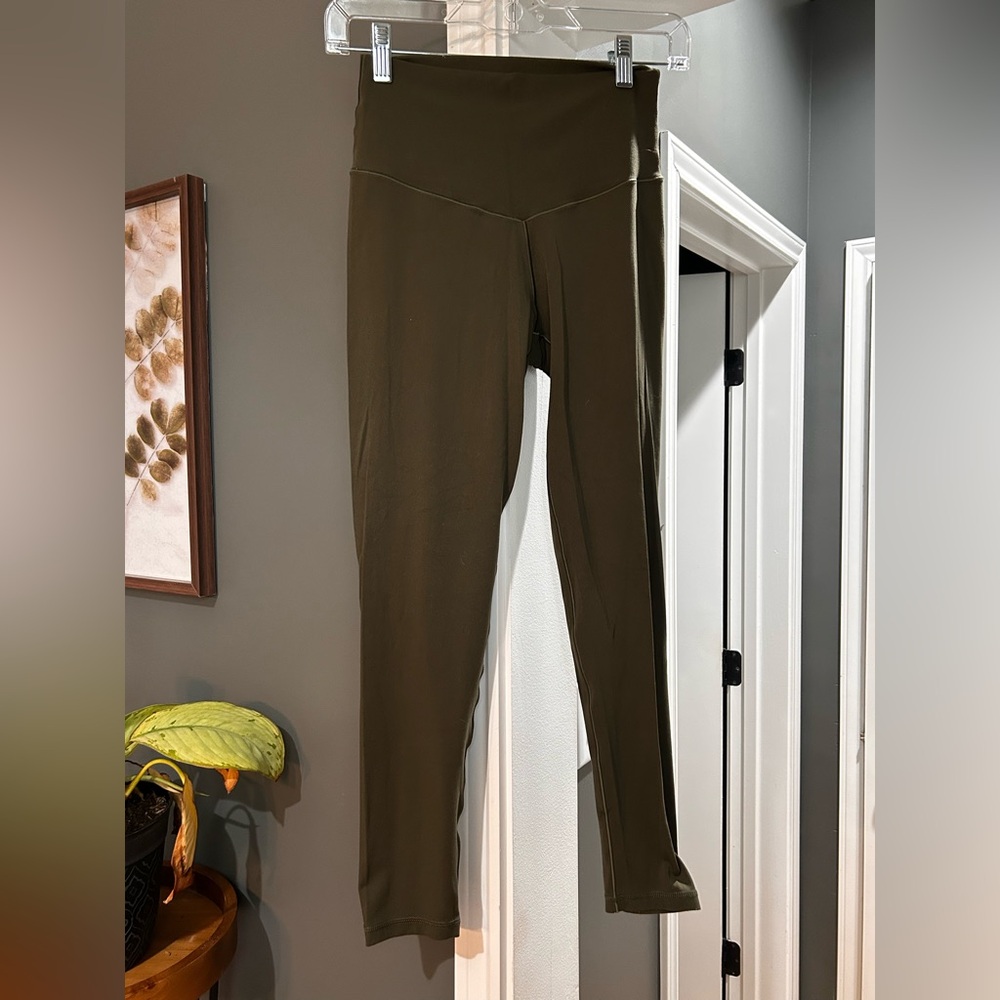 Stylish High-Waist Olive Leggings